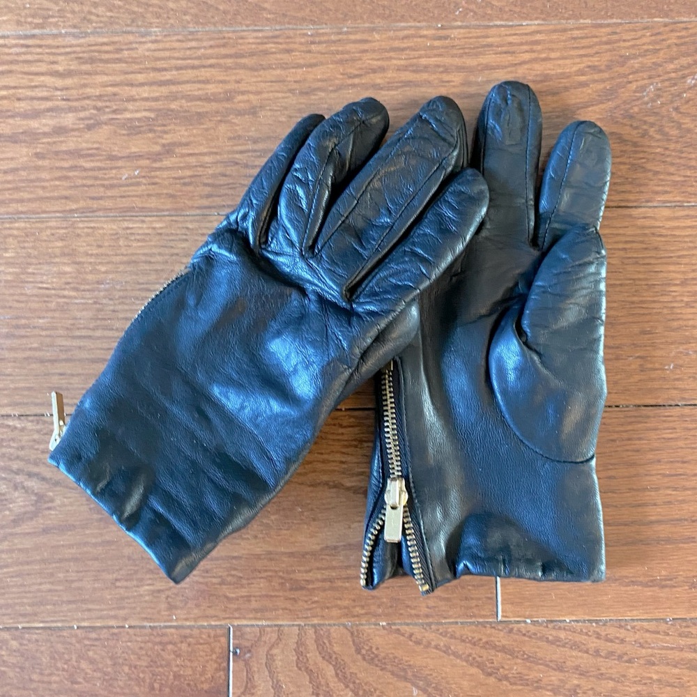 Banana Republic leather gloves size small